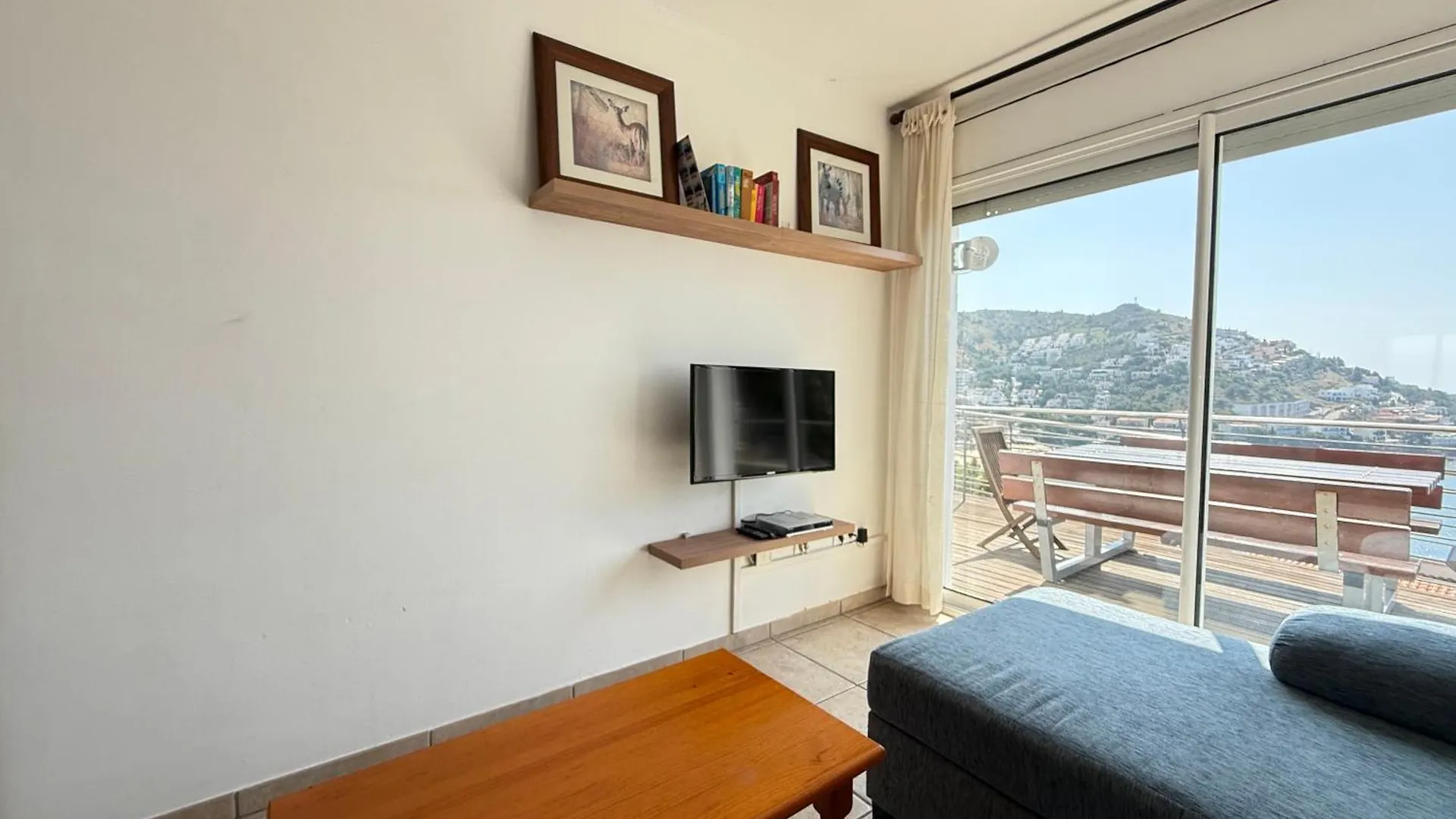 Agi Rodas Apartments Roses