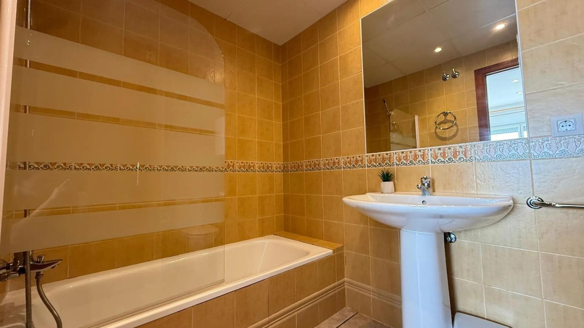 Agi Rodas Apartments Roses