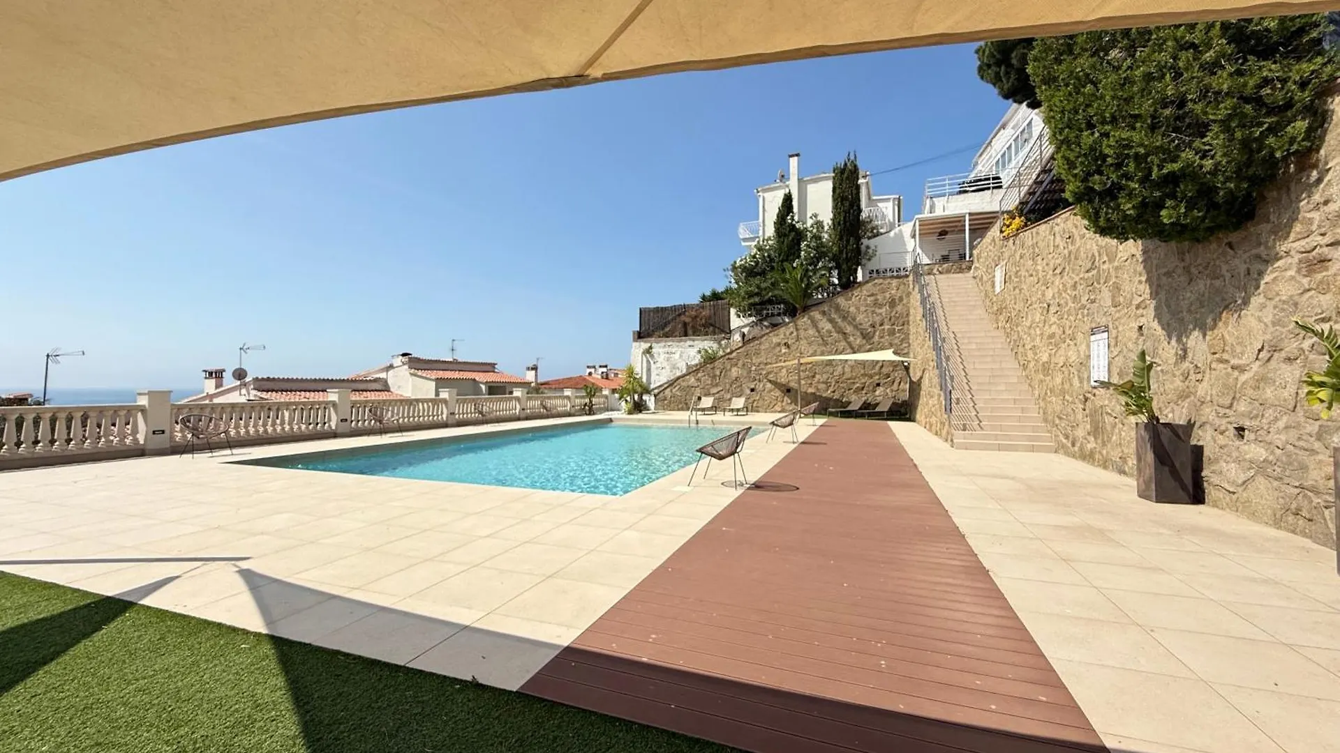 Agi Rodas Apartments Roses