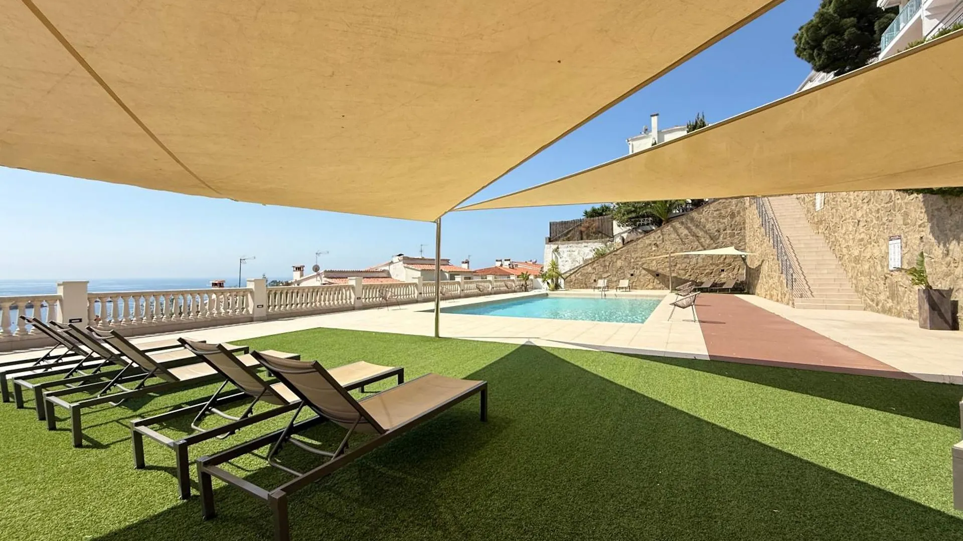 Agi Rodas Apartments Roses