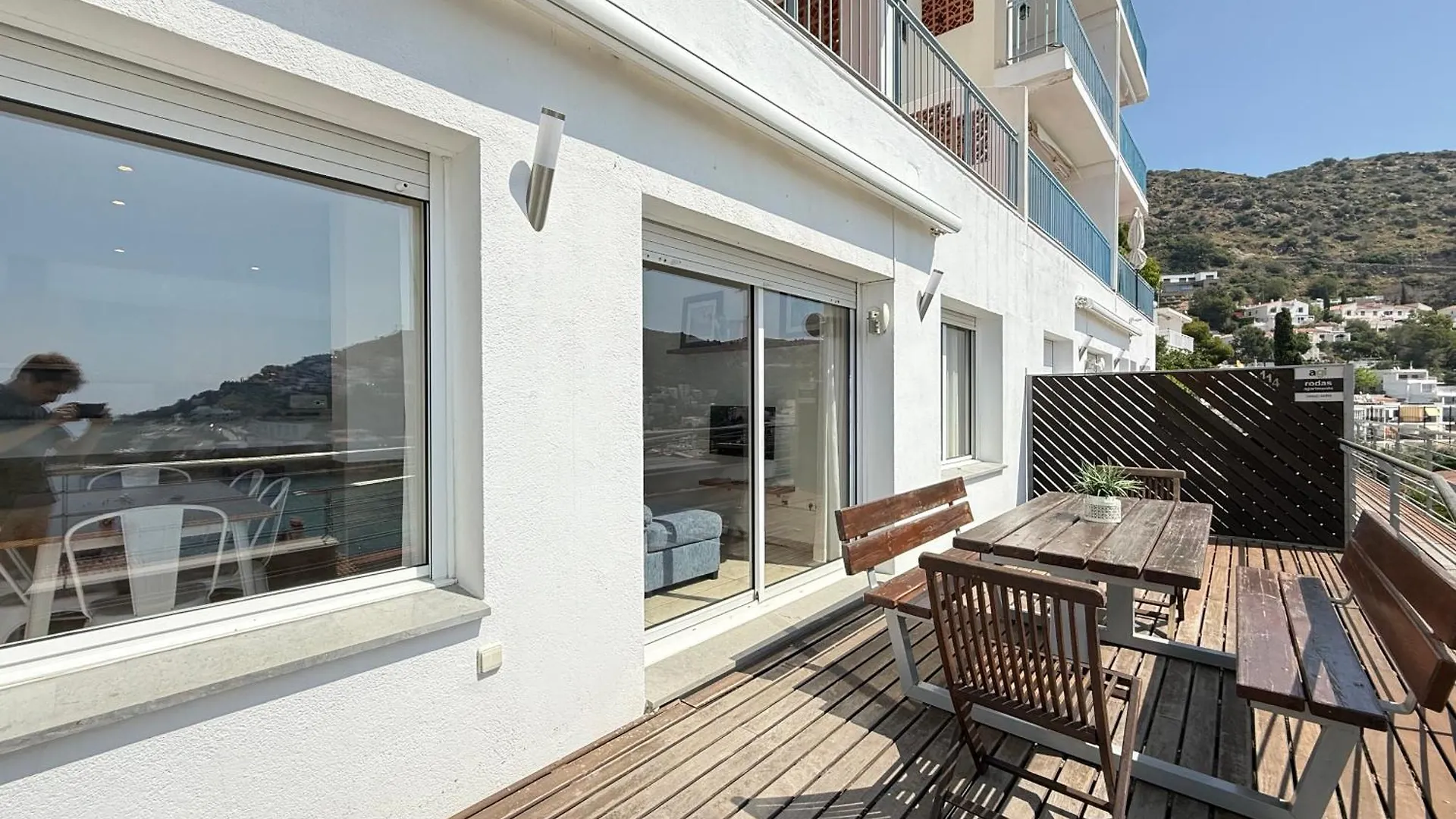 Agi Rodas Apartments Roses